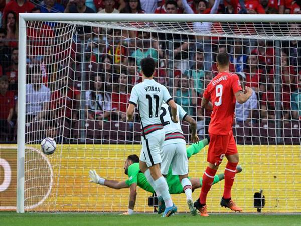 Tin bóng đá 13/6: Bồ Đào Nha thua đội bét bảng ở UEFA Nations League