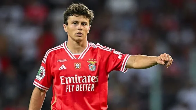 Chuyển nhượng 14/1: MU quyết định chiêu mộ sao 100 triệu từ Benfica