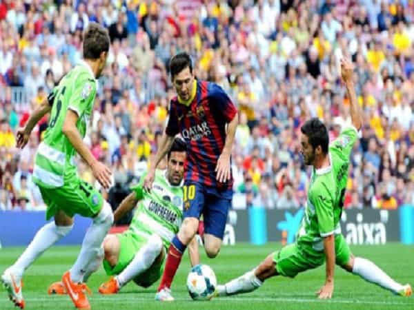 Yếu tố làm nên sự khác biệt trong cách rê bóng của Messi