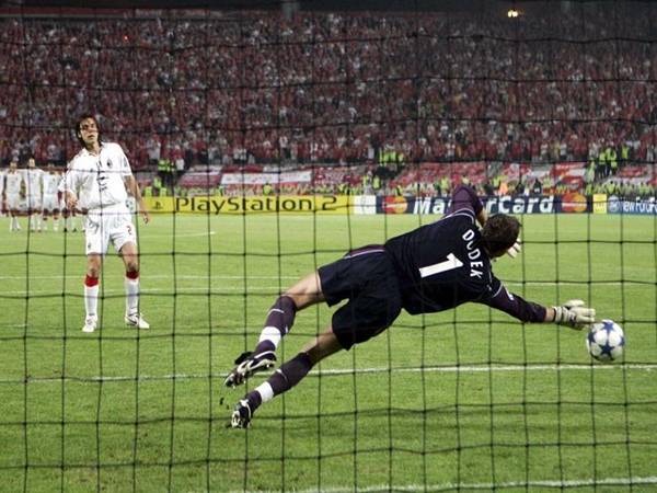 Luật bắt penalty của thủ môn